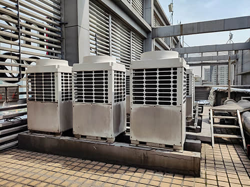 屋頂空調(diào)機(jī)組震動噪聲大,不切管道不抬設(shè)備方案這樣做! 屋頂空調(diào)機(jī)組震動噪聲大,不切管道不抬設(shè)備方案這樣做!